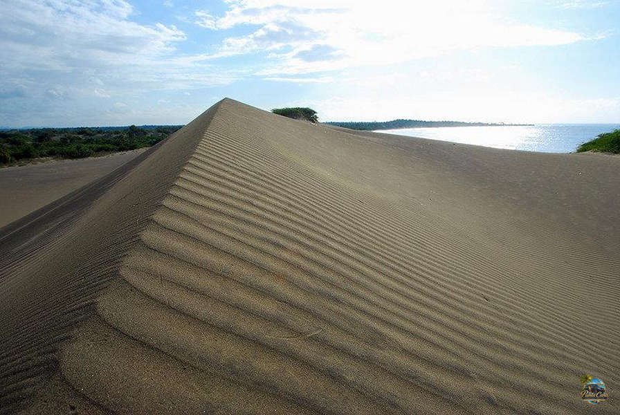 Dunes of Baní